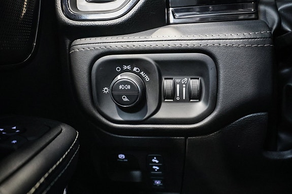 Dodge RAM 17 of 26