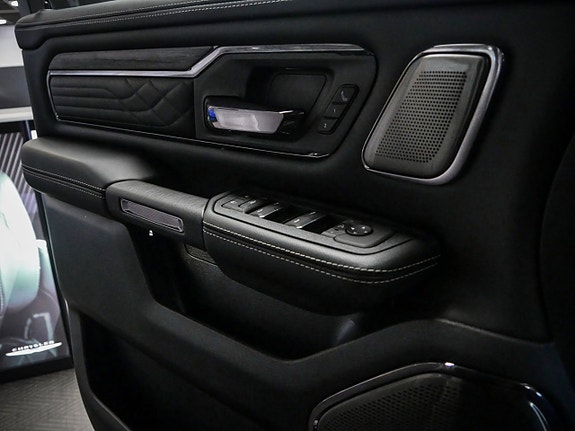 Dodge RAM 9 of 28