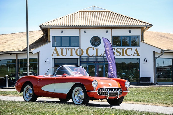 Chevrolet Corvette 4 of 28