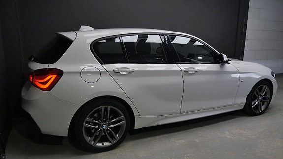 BMW 120i 5 of 5