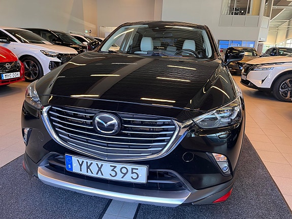 Mazda CX-3 2 of 5