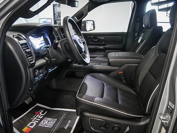 Dodge RAM 3 of 28