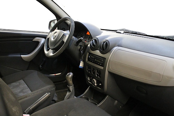Dacia Sandero 9 of 9