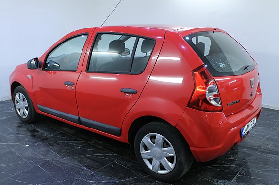 Dacia Sandero 7 of 9