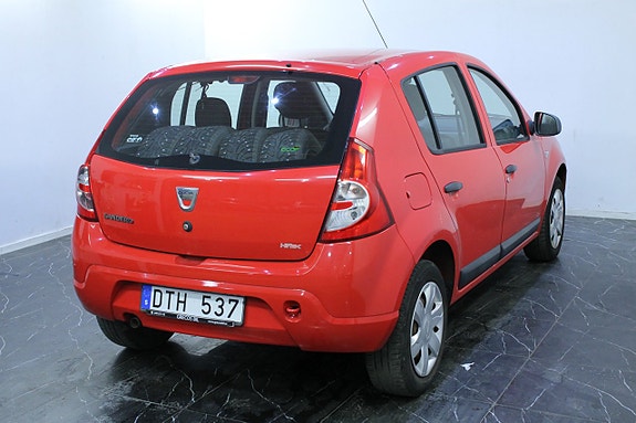 Dacia Sandero 6 of 9