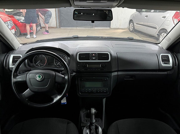 Skoda Fabia 12 of 17