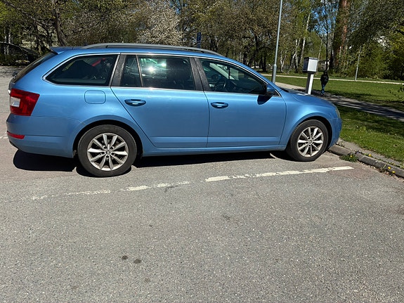Skoda Octavia 4 of 5