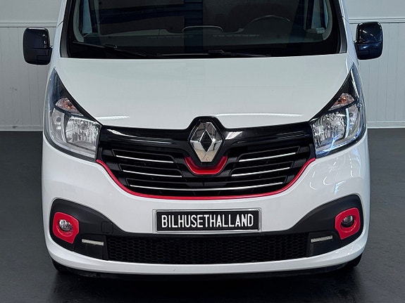 Renault Trafic 4 of 5