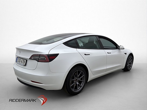 Tesla Model 3 5 of 5