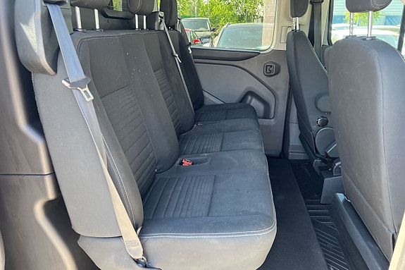 Ford Transit Custom 25 of 25