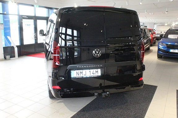 Volkswagen Transporter 6 of 16