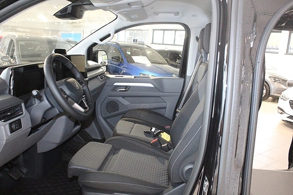 Volkswagen Transporter 11 of 16