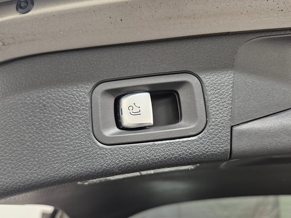 Mercedes-Benz C200 d 9 of 11