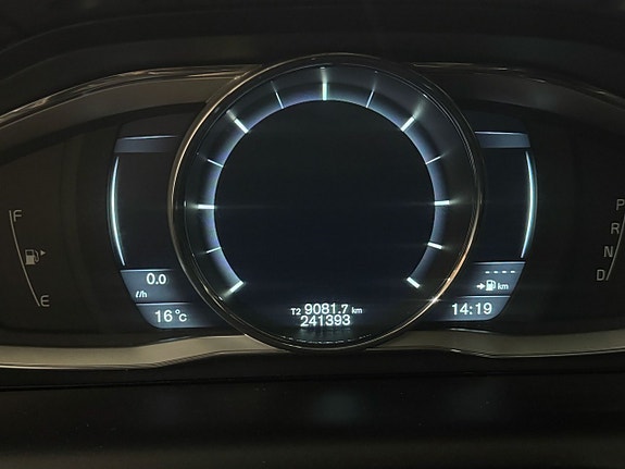 Volvo XC60 17 of 24