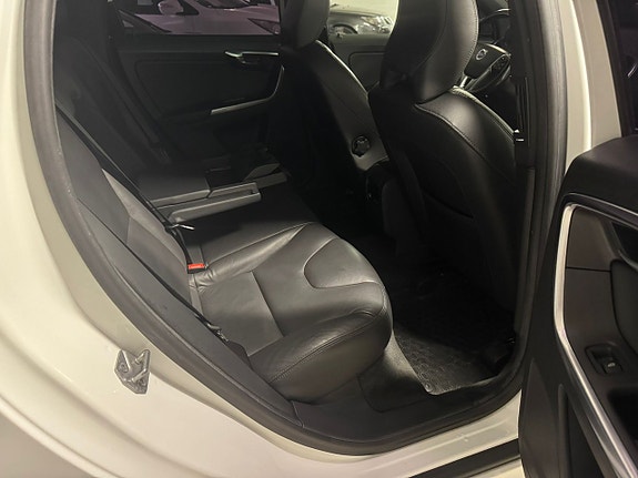Volvo XC60 20 of 24