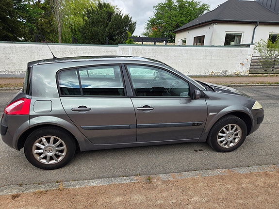 Renault Megane II 5 of 5