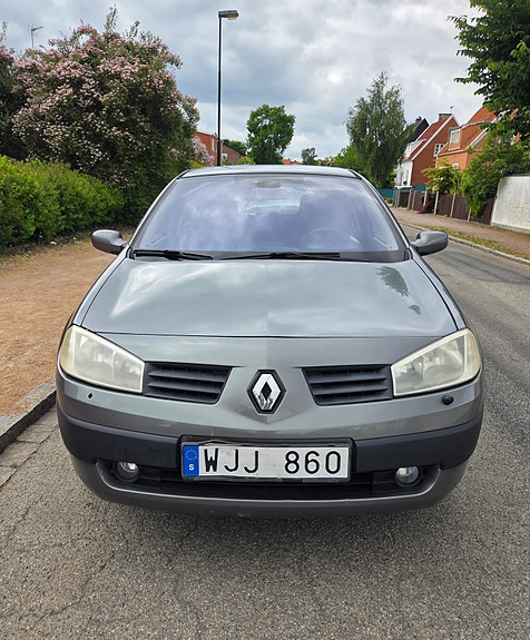 Renault Megane II 3 of 5