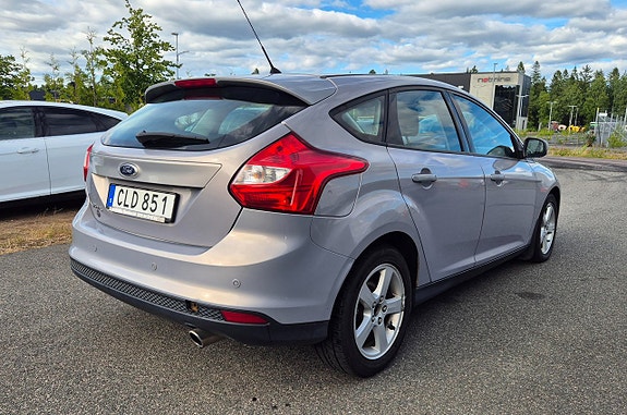 Ford Focus 2 of 5