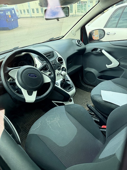 Ford Ka 4 of 5