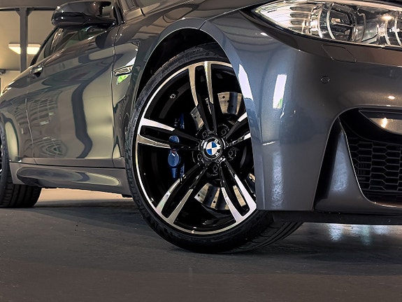 BMW M4 5 of 30