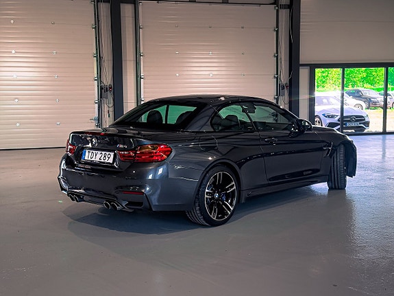 BMW M4 6 of 30