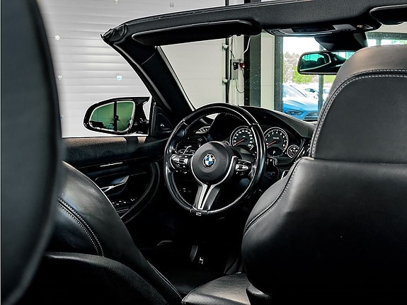 BMW M4 18 of 27
