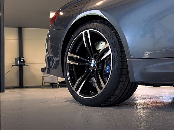 BMW M4 10 of 27