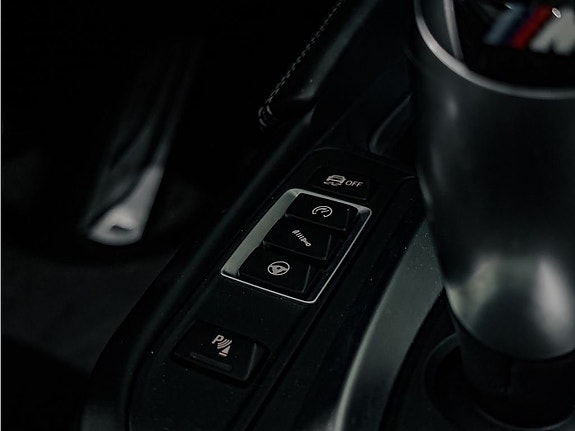BMW M4 24 of 27
