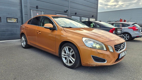 Volvo S60 11 of 13