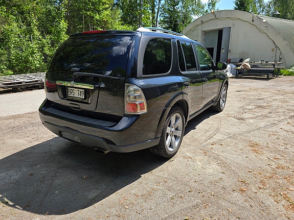 Saab 9-7X 3 of 5
