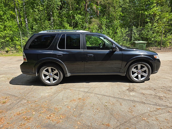 Saab 9-7X 2 of 5