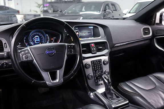 Volvo V40 Cross Country 16 of 19