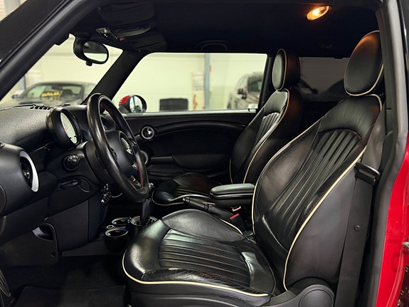 MINI John Cooper Works 16 of 30