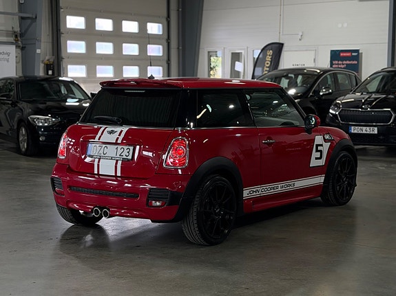 MINI John Cooper Works 5 of 5