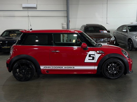 MINI John Cooper Works 4 of 5