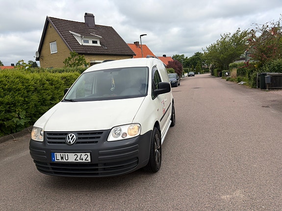 Volkswagen Caddy 2 of 5