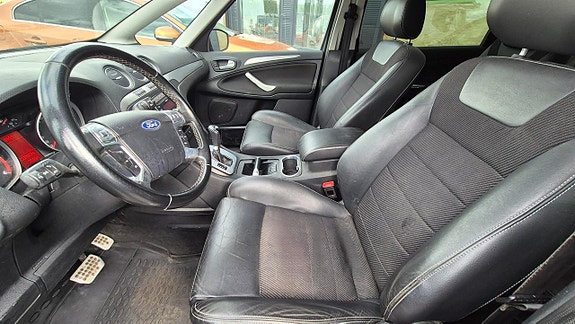 Ford S-MAX 5 of 5