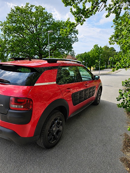 Citroen C4 Cactus 2 of 4