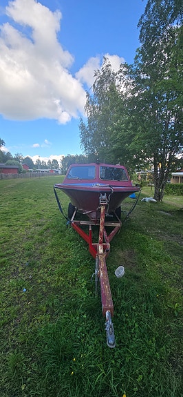 Laxen HT, Johnson 70 hästare, båtvagn 4 of 7