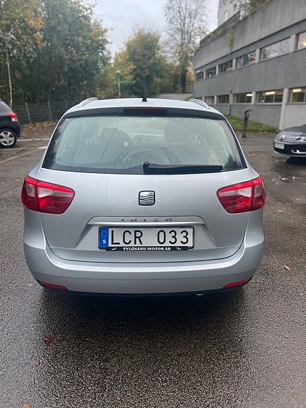 Seat Ibiza 4 of 5
