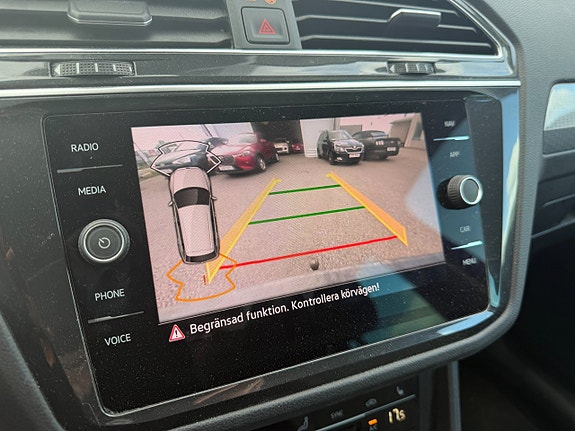 Volkswagen Tiguan 9 of 11