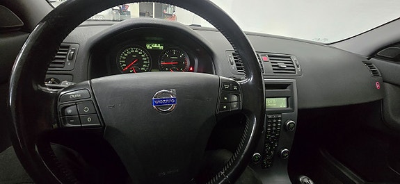 Volvo V50 9 of 11