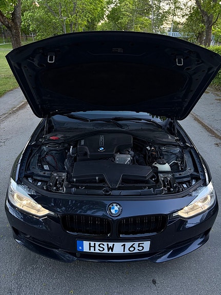 BMW 328i 14 of 20