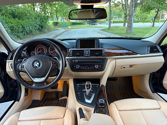 BMW 328i 9 of 20