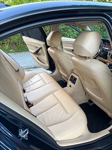 BMW 328i 12 of 20