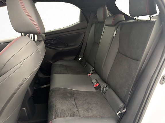 Toyota Yaris 29 of 30
