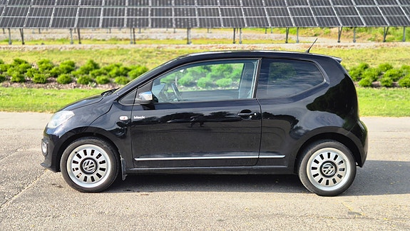 Volkswagen UP! 8 of 10
