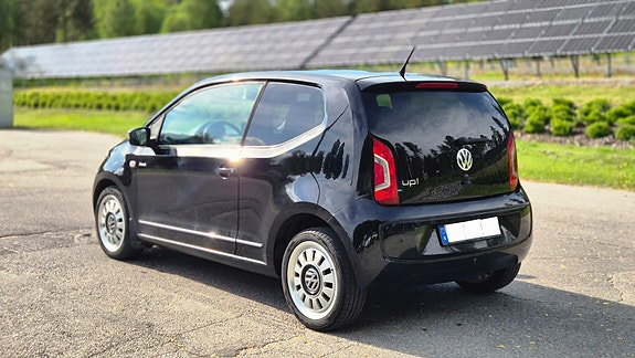 Volkswagen UP! 7 of 10