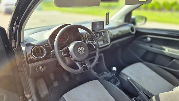 Volkswagen UP! 9 of 10