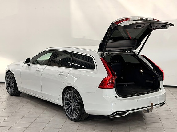 Volvo V90 6 of 30